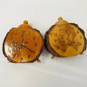 Vintage Knotts Berry Farm Wooden Clock Salt‎ and Pepper Shakers 3"